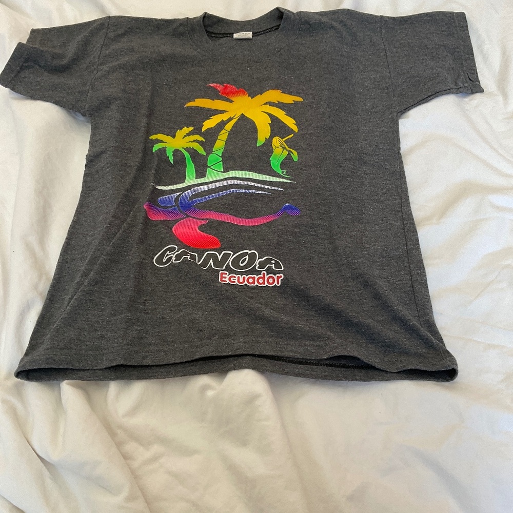 TEE shirt